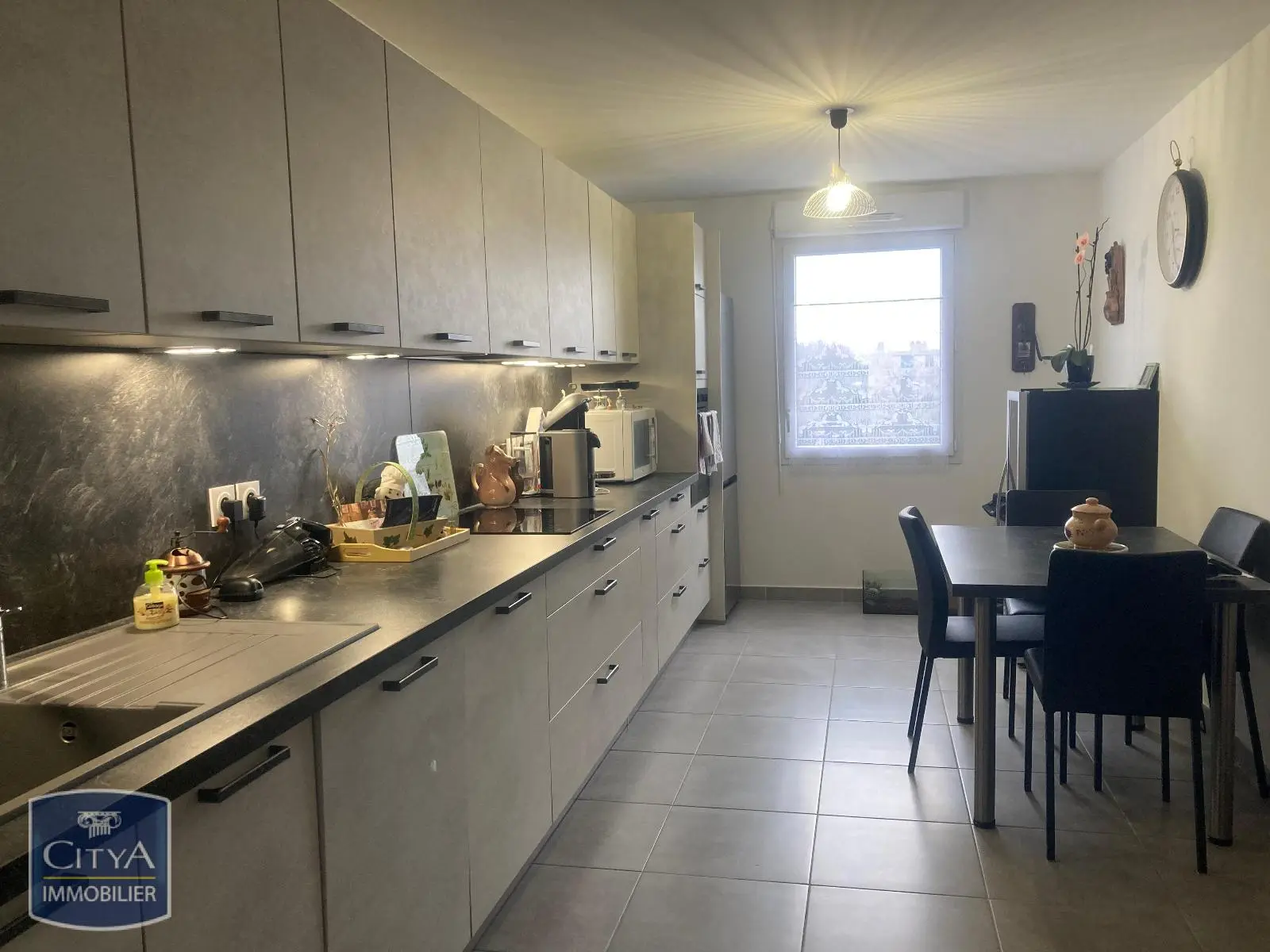 Photo 3 Appartement 3 pièces 77m²