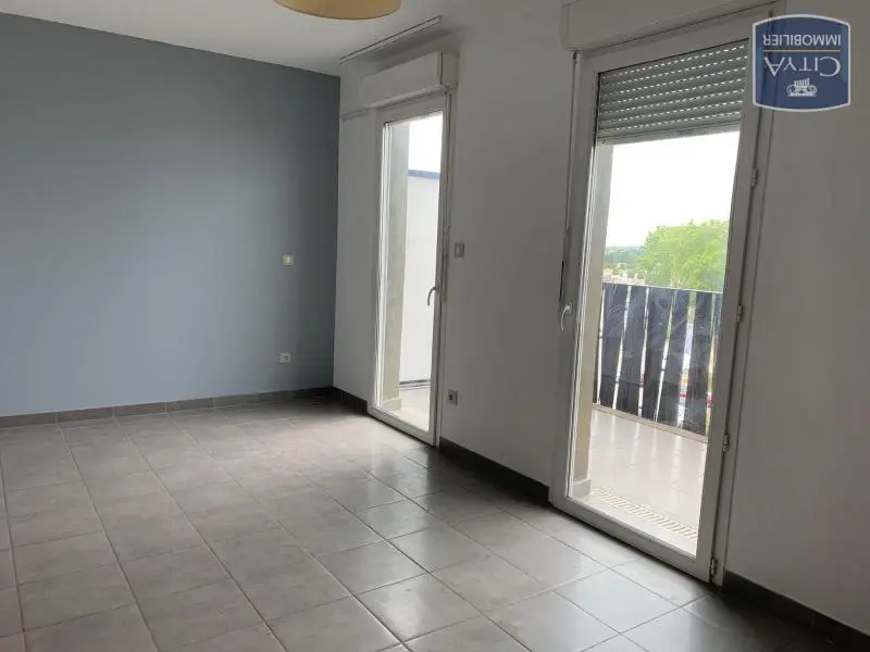 Photo 1 Appartement 1 pièce 30m²