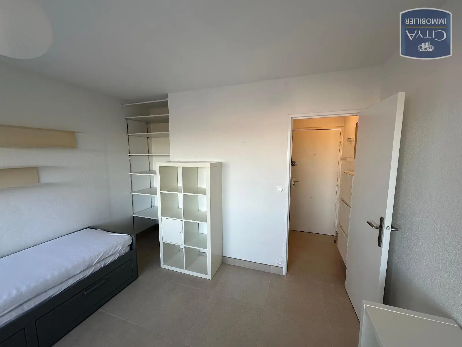 Photo 2 Appartement 1 pièce 23.46m²