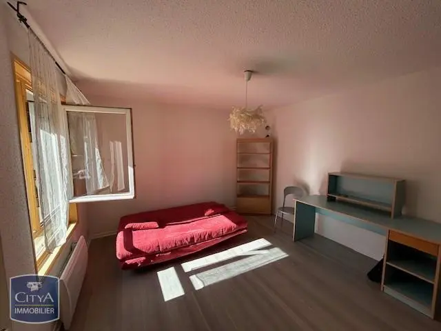 Photo 1 Appartement 1 pièce 26.85m²