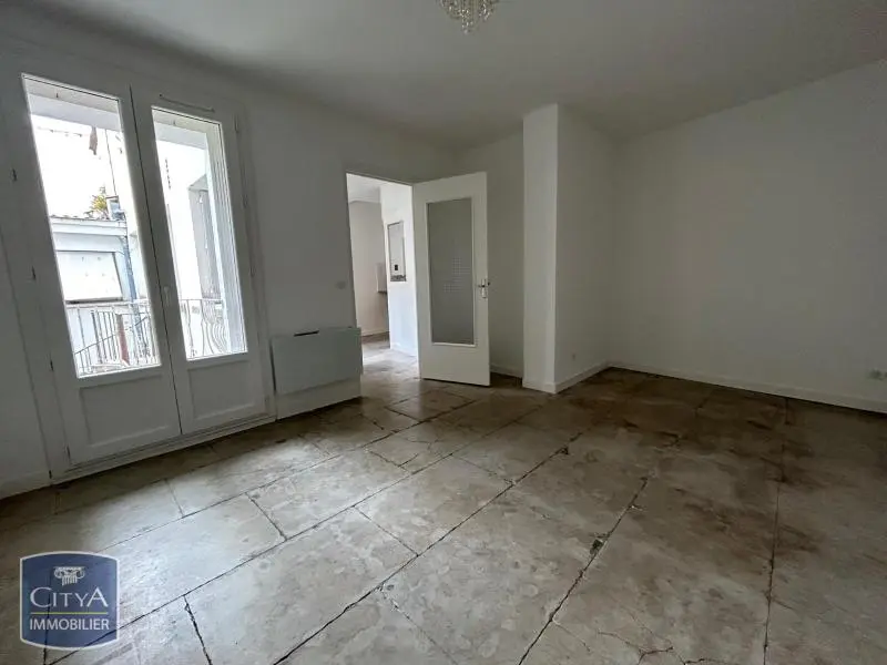 Photo 1 Appartement 1 pièce 29.48m²