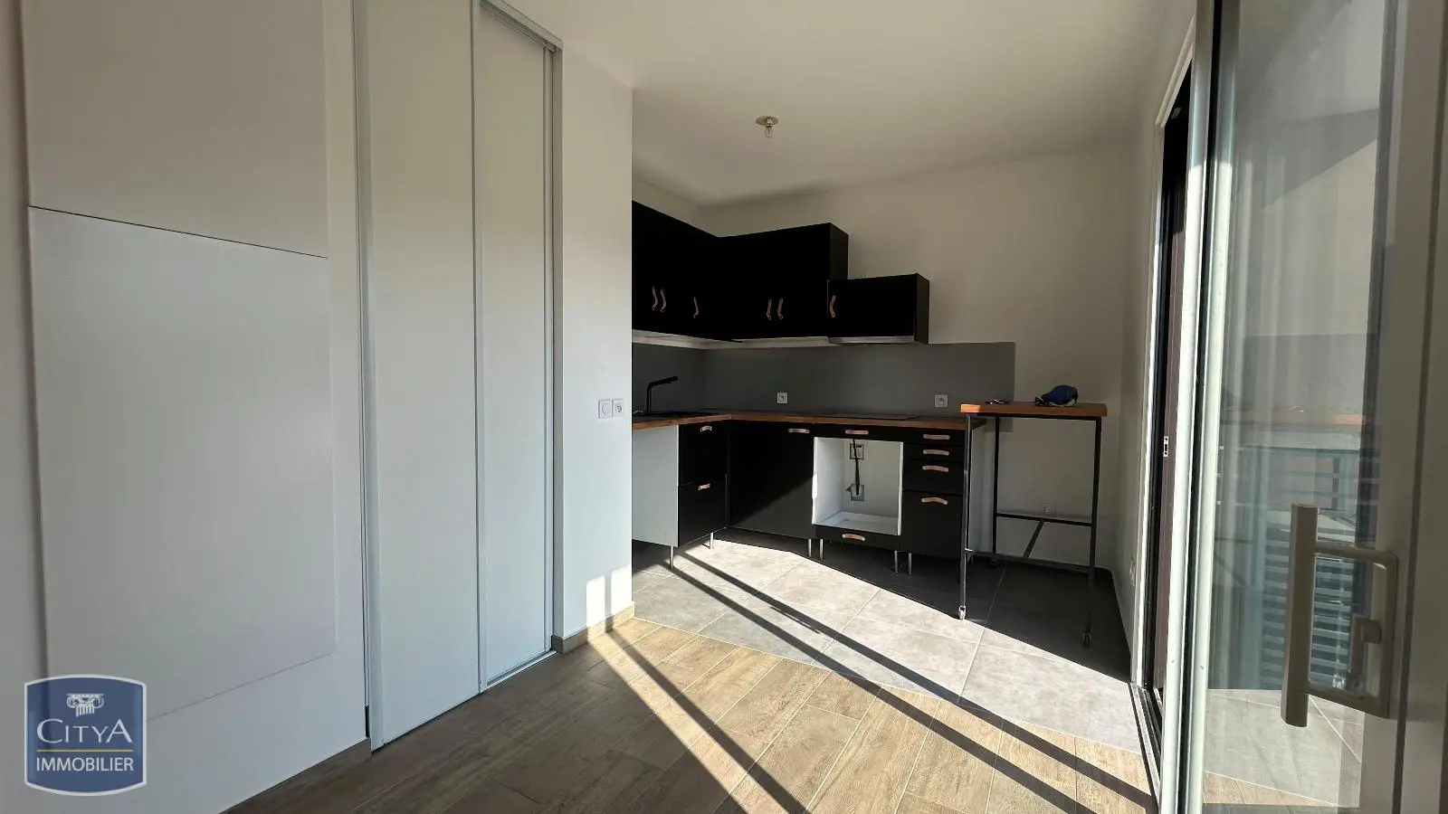 Photo 2 Appartement 1 pièce 32m²