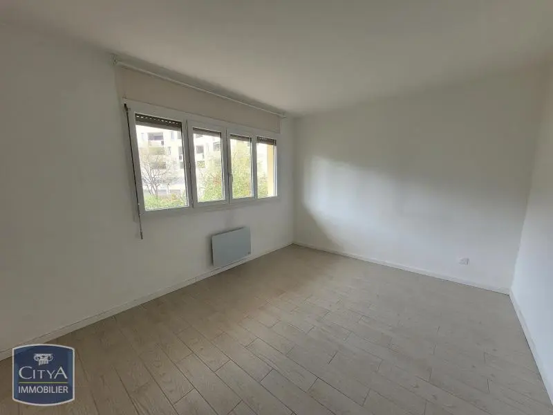 Photo 1 Appartement 1 pièce 24.6m²