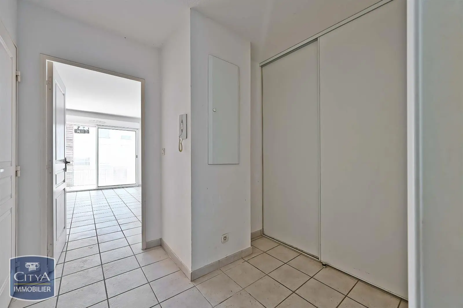 Photo 2 Appartement 2 pièces 46.99m²