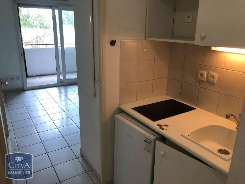 Photo 1 Appartement 1 pièce 20.6m²