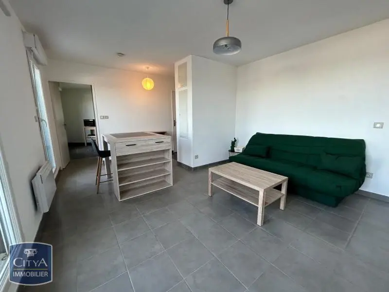 Photo 1 Appartement 1 pièce 32.8m²
