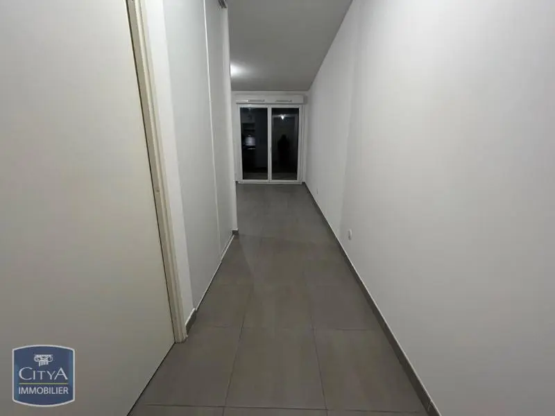 Photo 5 Appartement 1 pièce 27.6m²