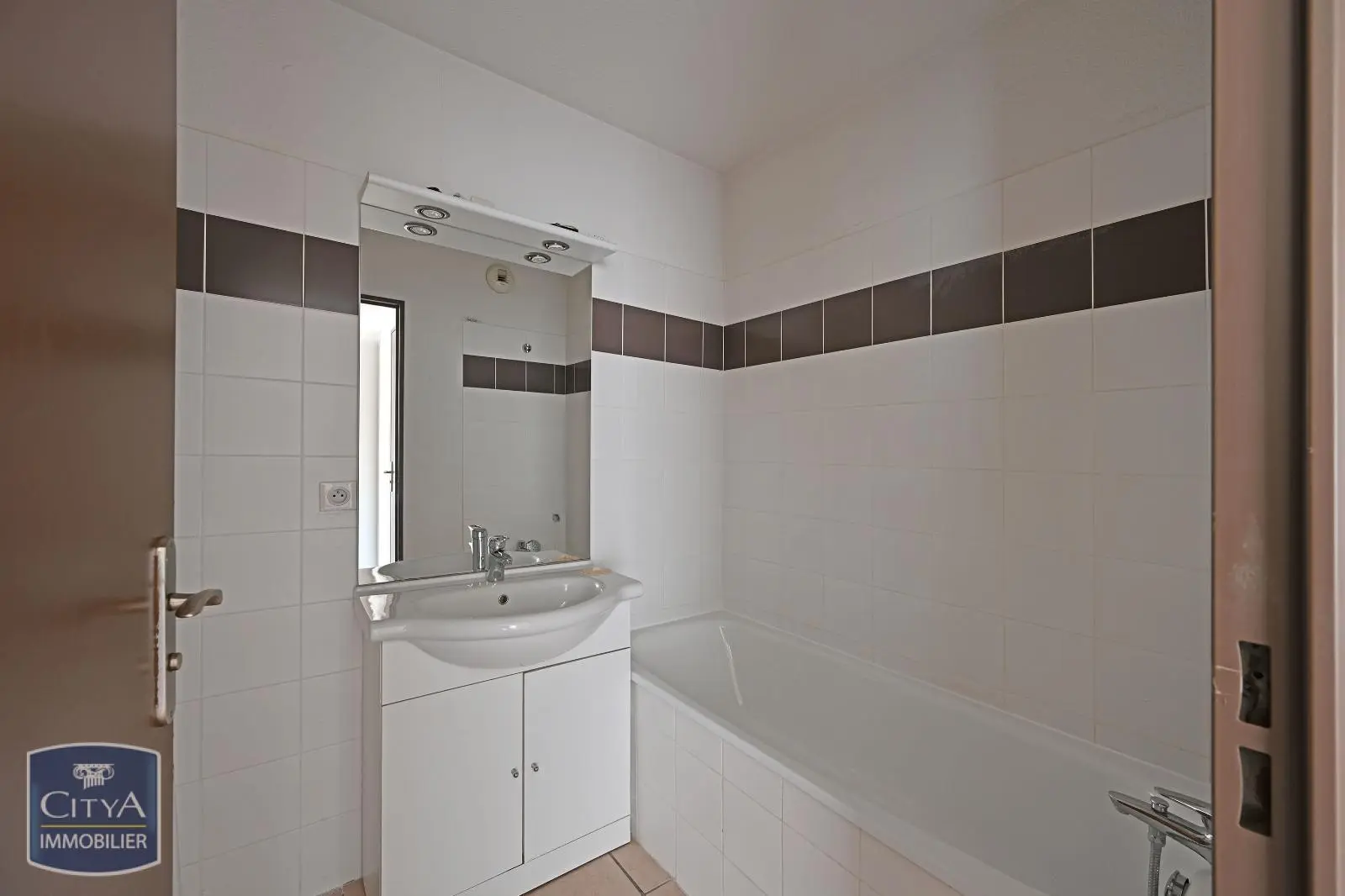 Photo 5 Appartement 2 pièces 45.72m²