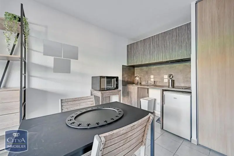 Photo 7 Appartement 1 pièce 32.47m²