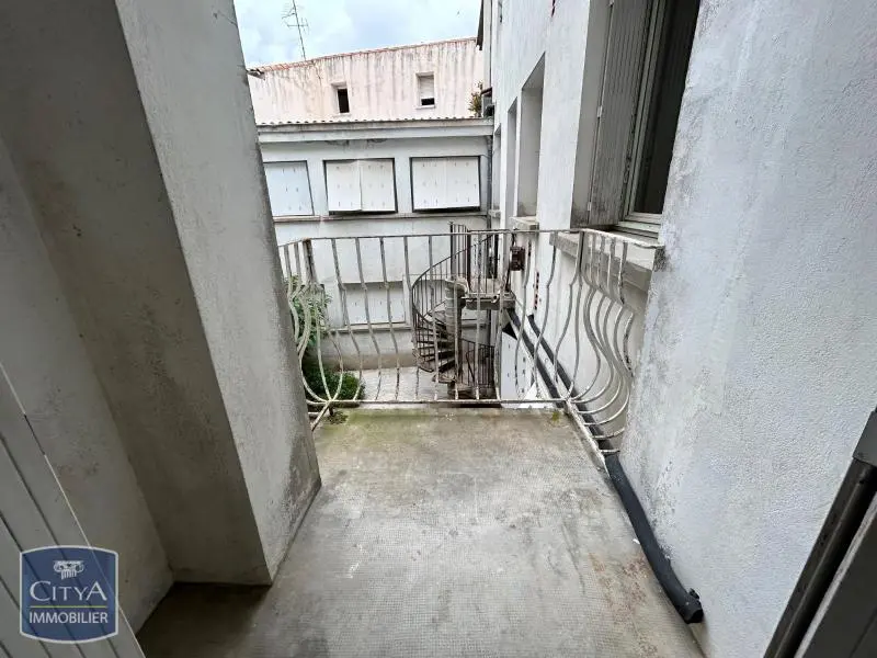 LOCATION T1 AVEC BALCON