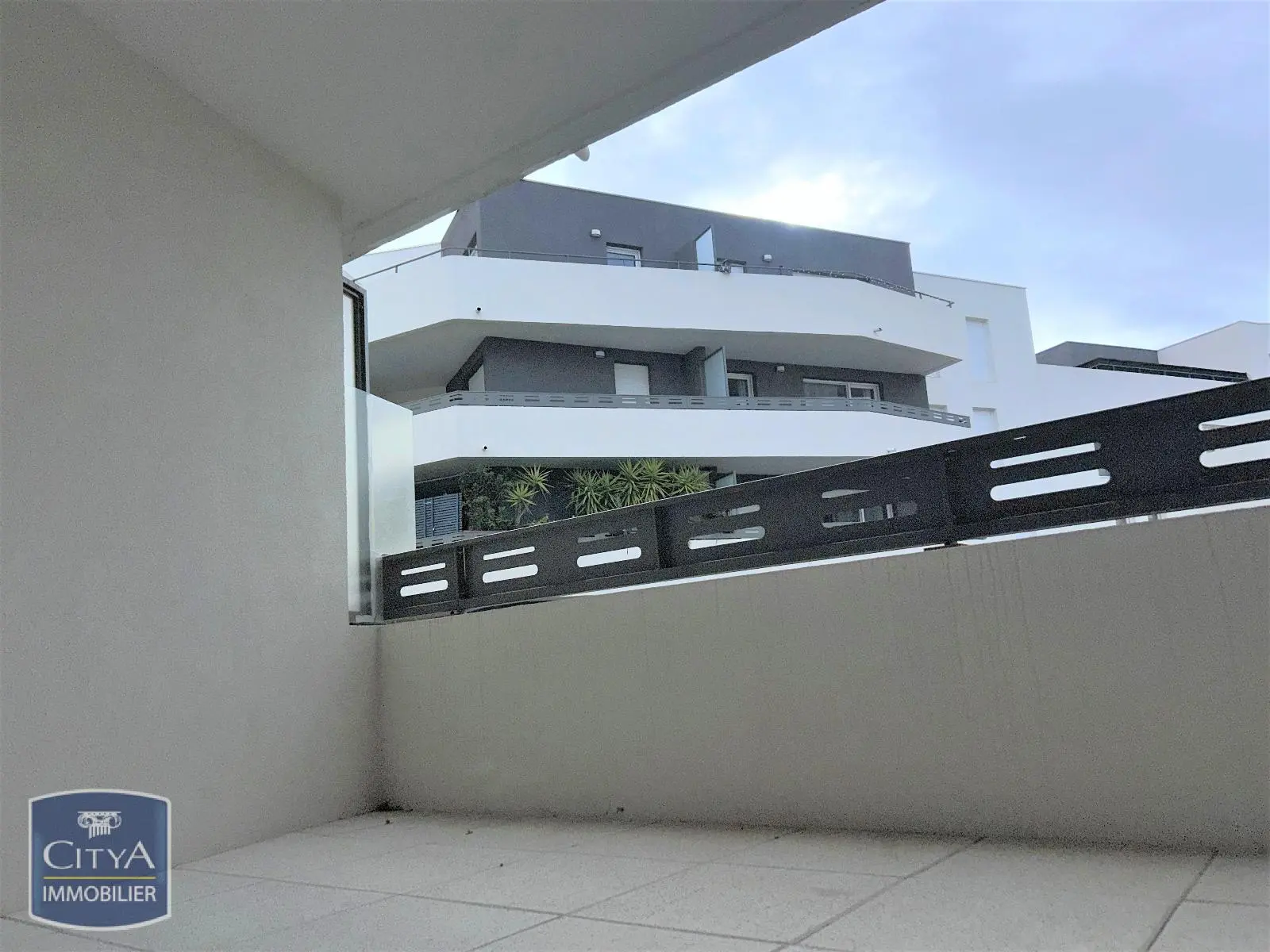 Photo 2 Appartement 1 pièce 27.95m²
