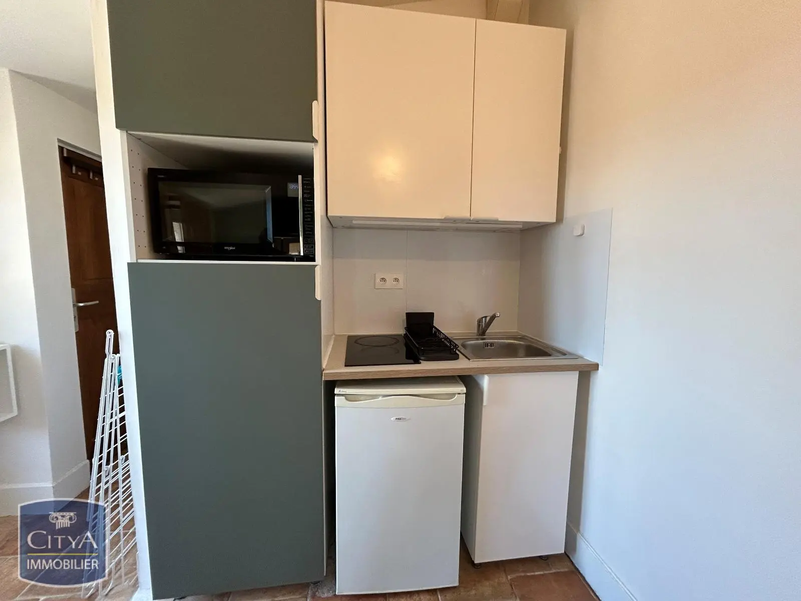 Photo 2 Appartement 1 pièce 18.35m²