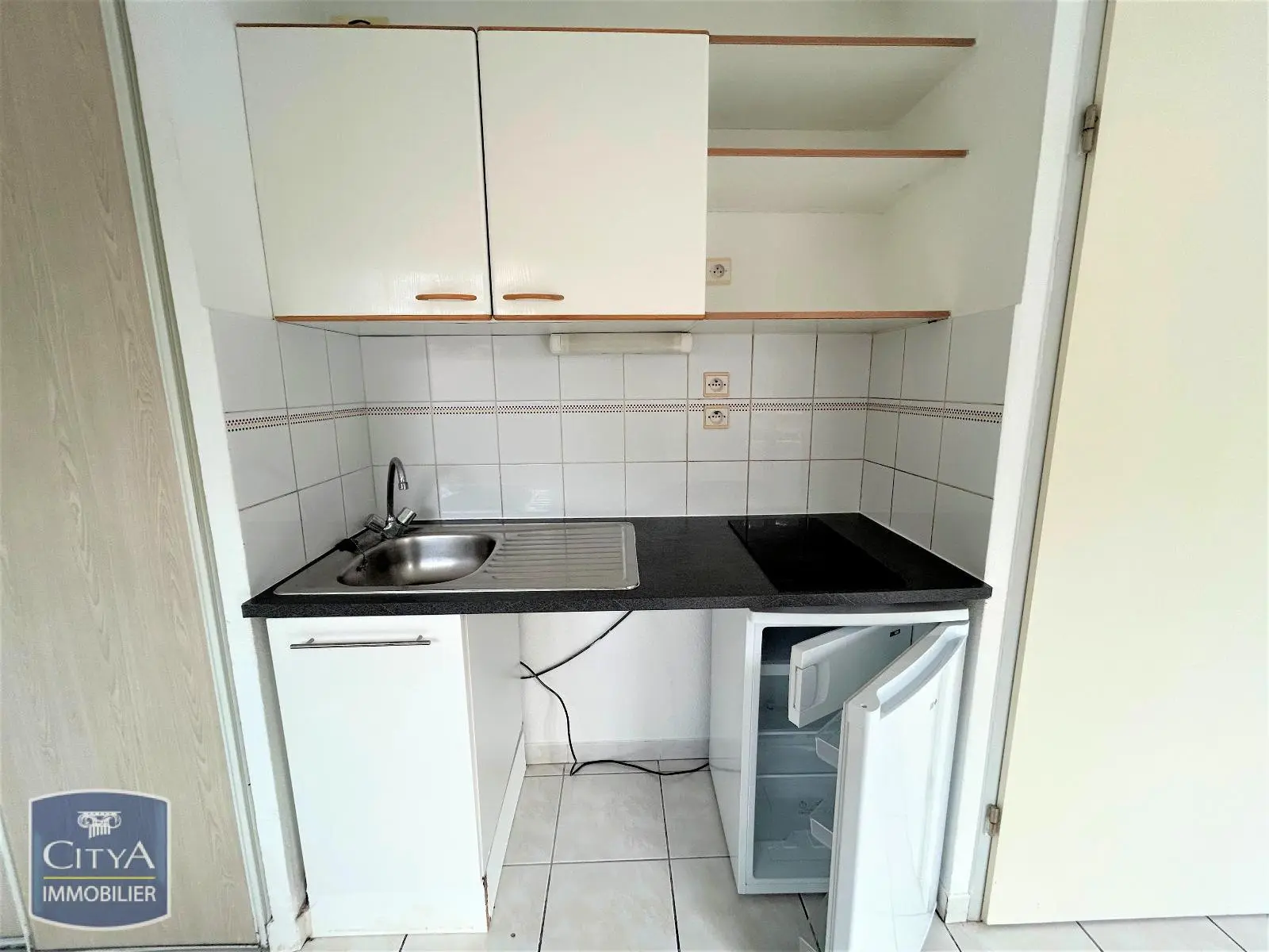 A LOUER 2 PIECES GRABEL