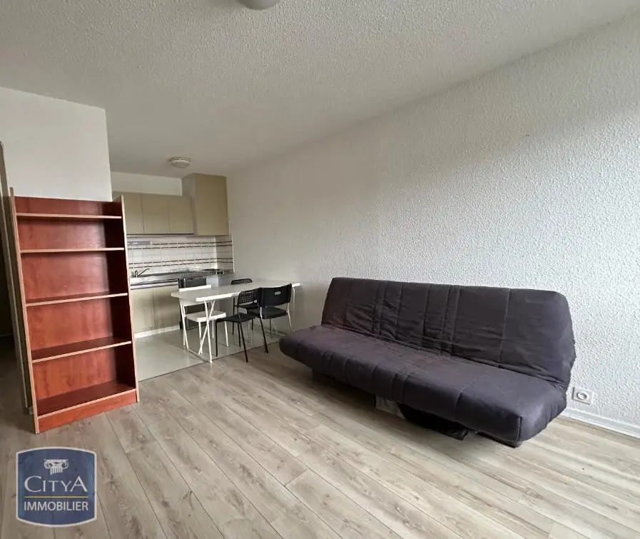 Photo 1 Appartement 1 pièce 27.6m²