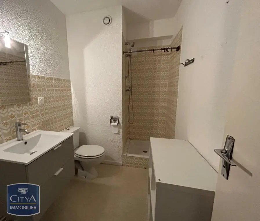Photo 3 Appartement 1 pièce 27.6m²
