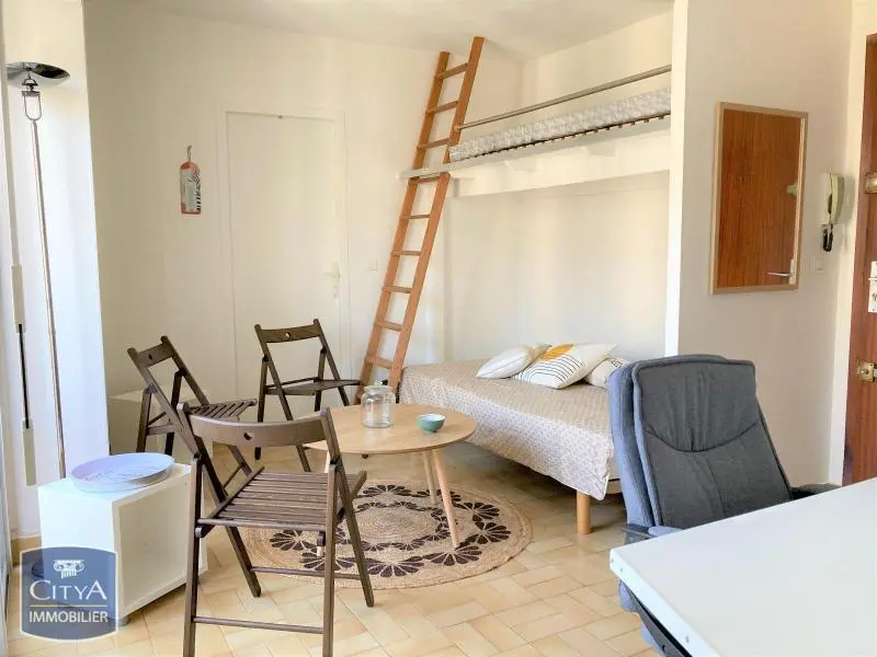 Photo 1 Appartement 1 pièce 20.75m²