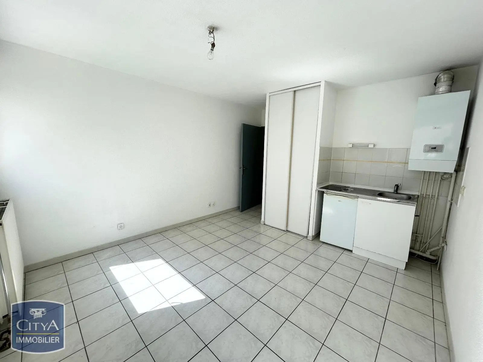 Photo 2 Appartement 1 pièce 21m²