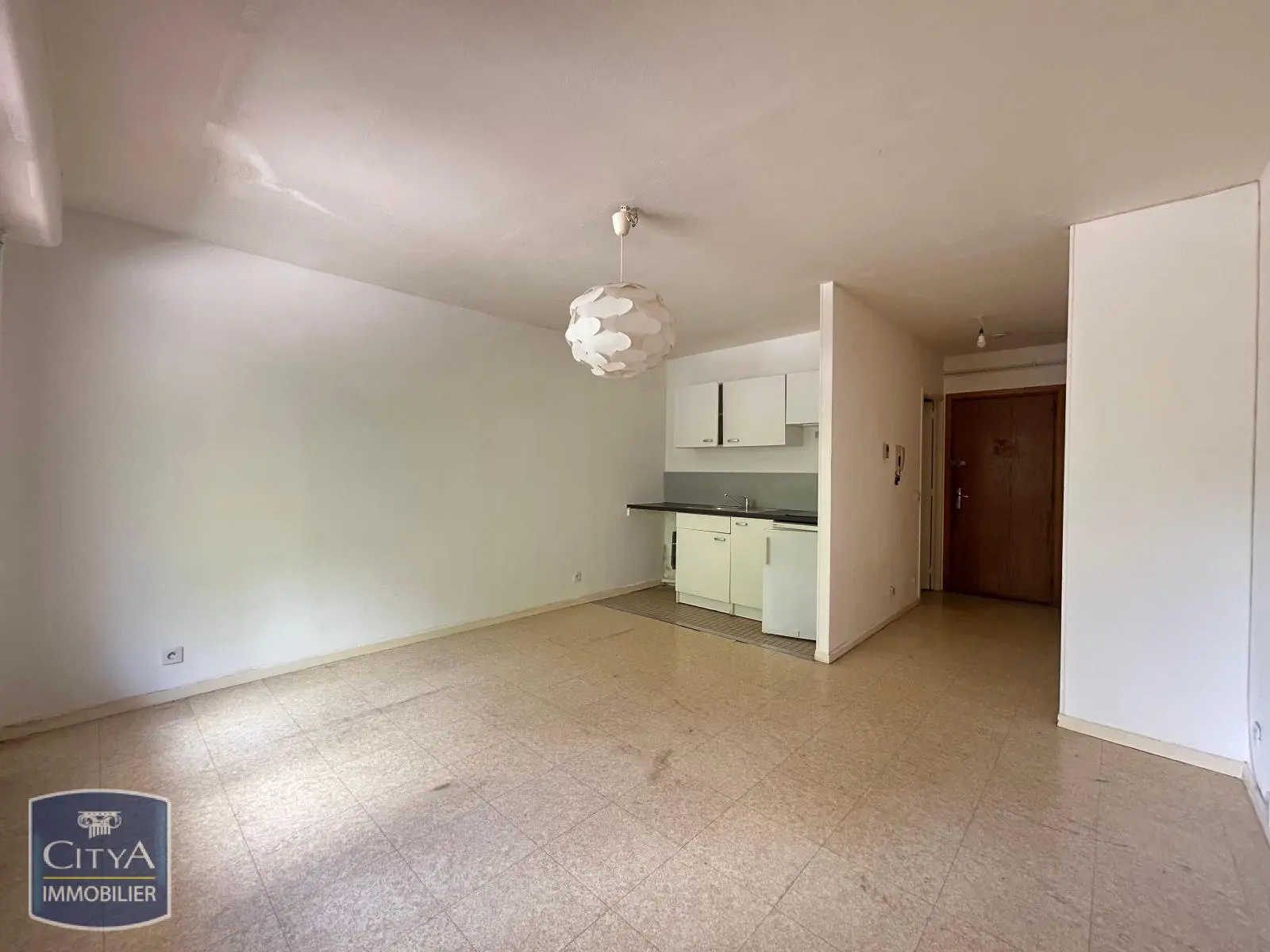Photo 2 Appartement 1 pièce 26.64m²