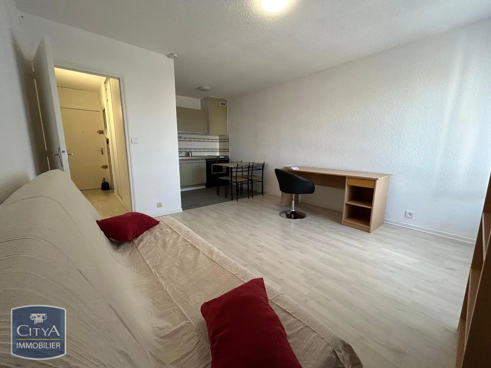 Photo 2 Appartement 1 pièce 25.73m²