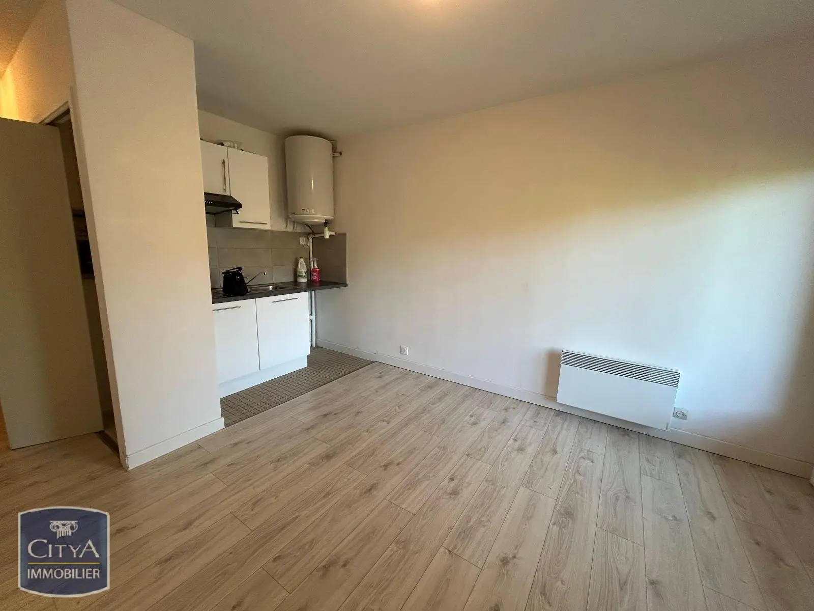 Photo 2 Appartement 1 pièce 21.16m²