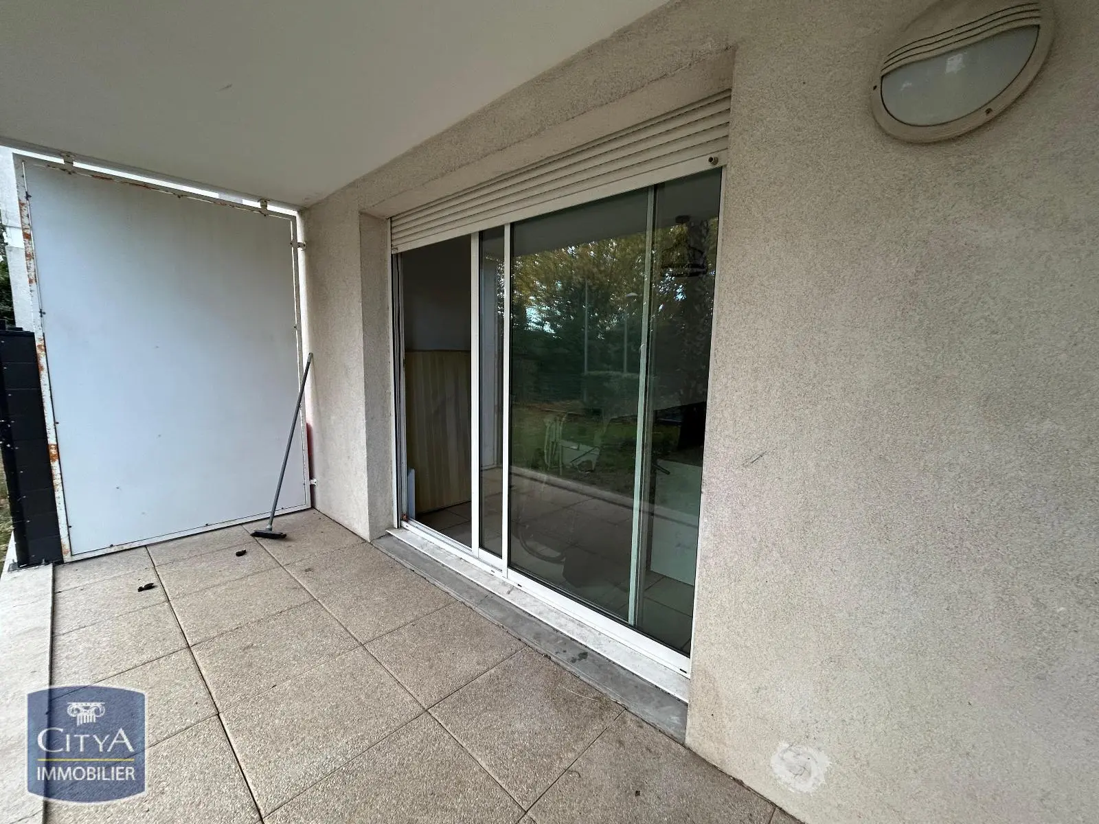 Photo 1 Appartement 1 pièce 21.86m²