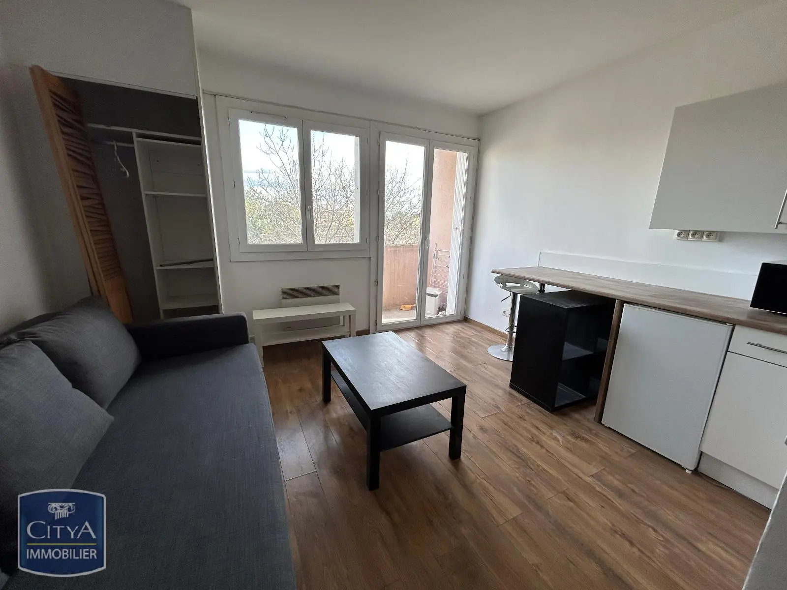 Photo 1 Appartement 1 pièce 16.89m²