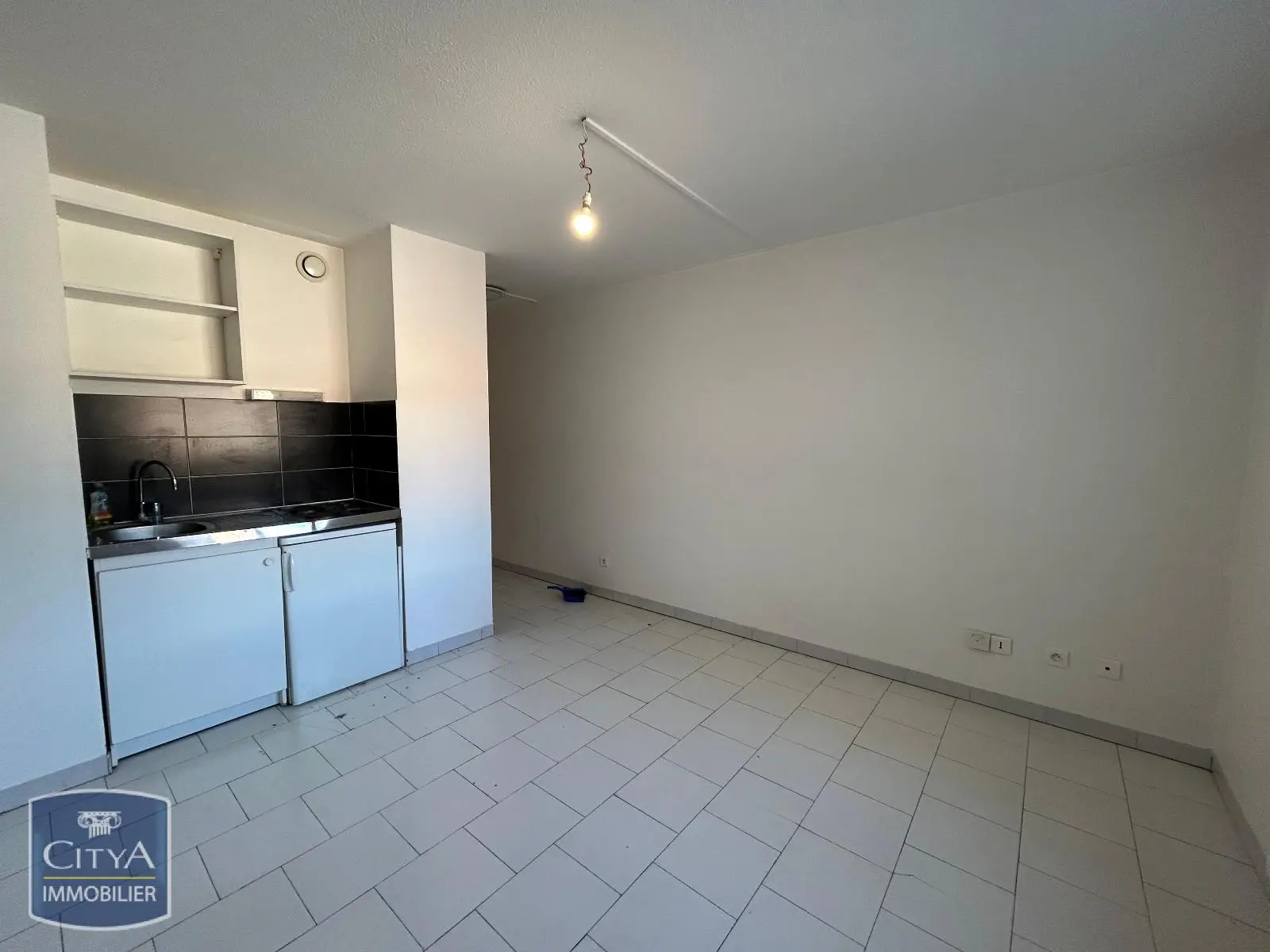 Photo 1 Appartement 1 pièce 18.82m²