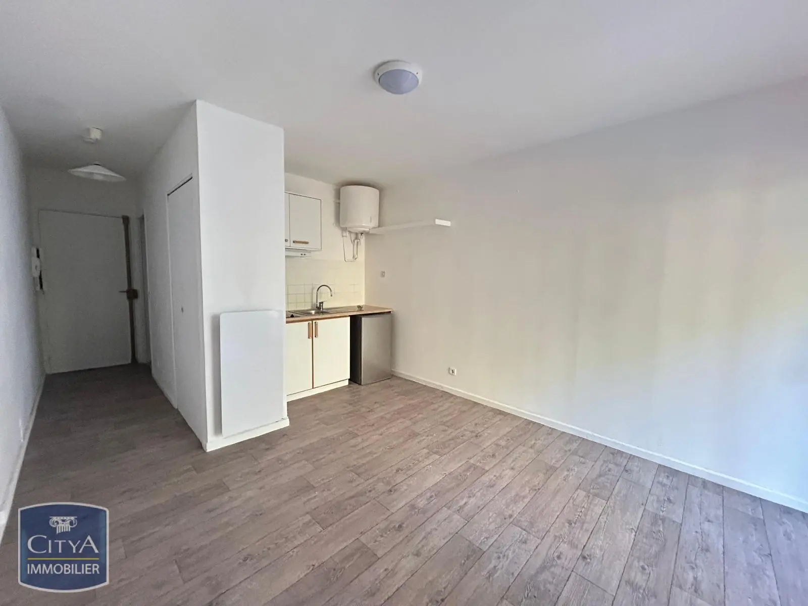 Photo 2 Appartement 1 pièce 26m²