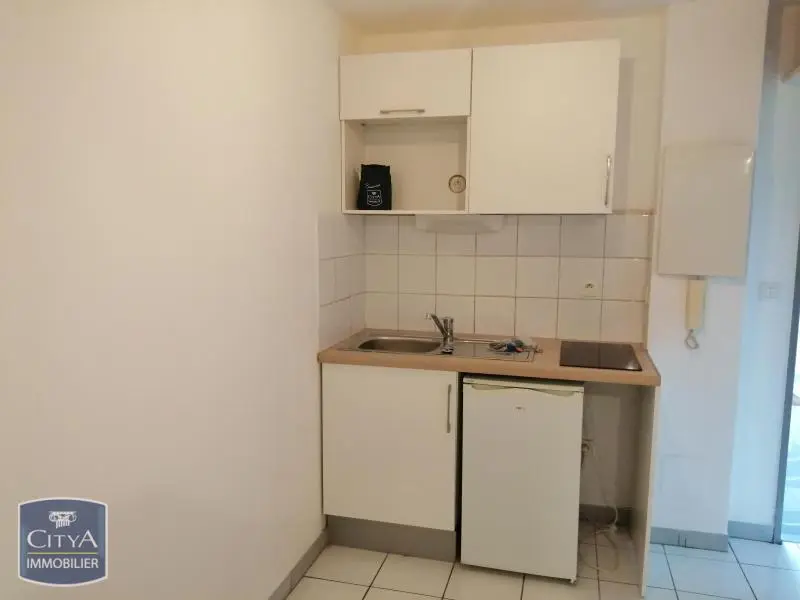 Photo 2 Appartement 1 pièce 18.6m²