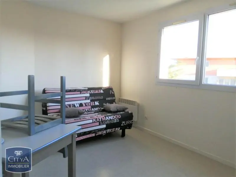 Photo 2 Appartement 1 pièce 19.48m²