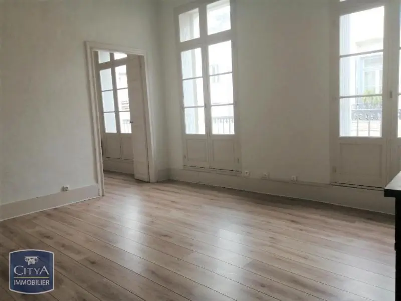 Photo 1 Appartement 5 pièces 115m²