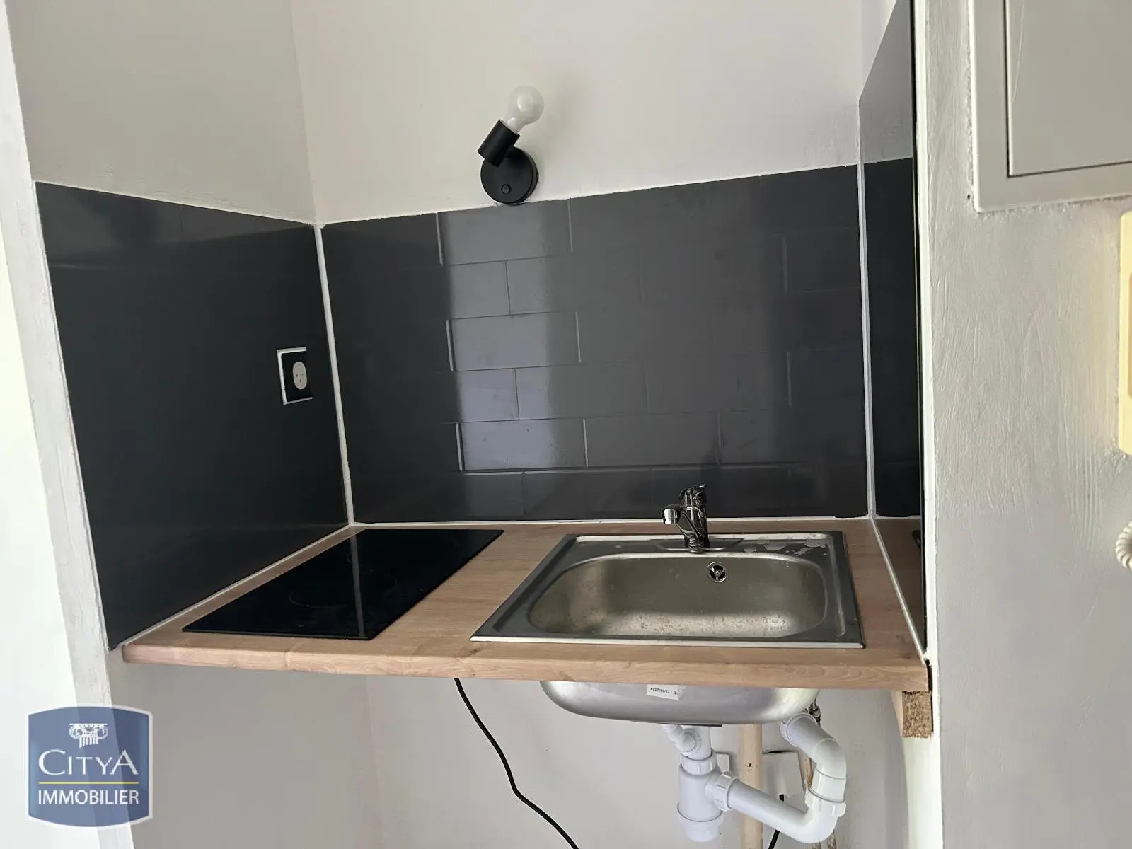 Photo 3 Appartement 1 pièce 19.86m²