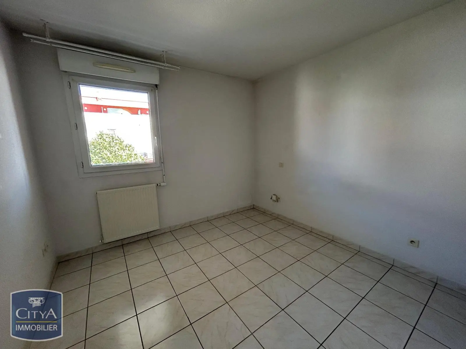 CHAMBRE PLACARD