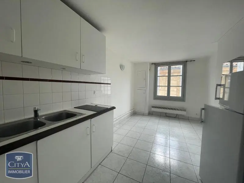 Photo 1 Appartement 1 pièce 28.29m²