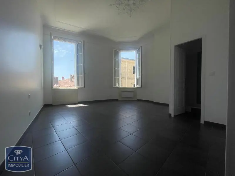 Photo 2 Appartement 1 pièce 29.64m²