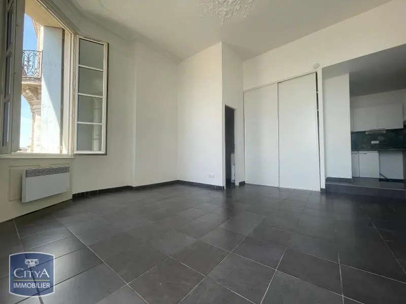 Photo 1 Appartement 1 pièce 29.64m²