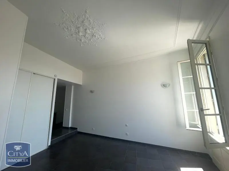 Photo 3 Appartement 1 pièce 29.64m²