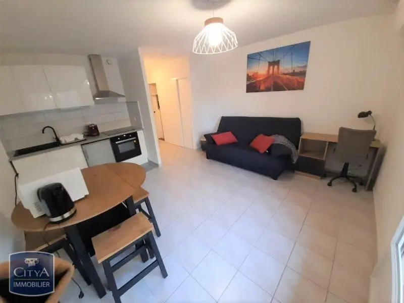 Photo 1 Appartement 1 pièce 26.67m²
