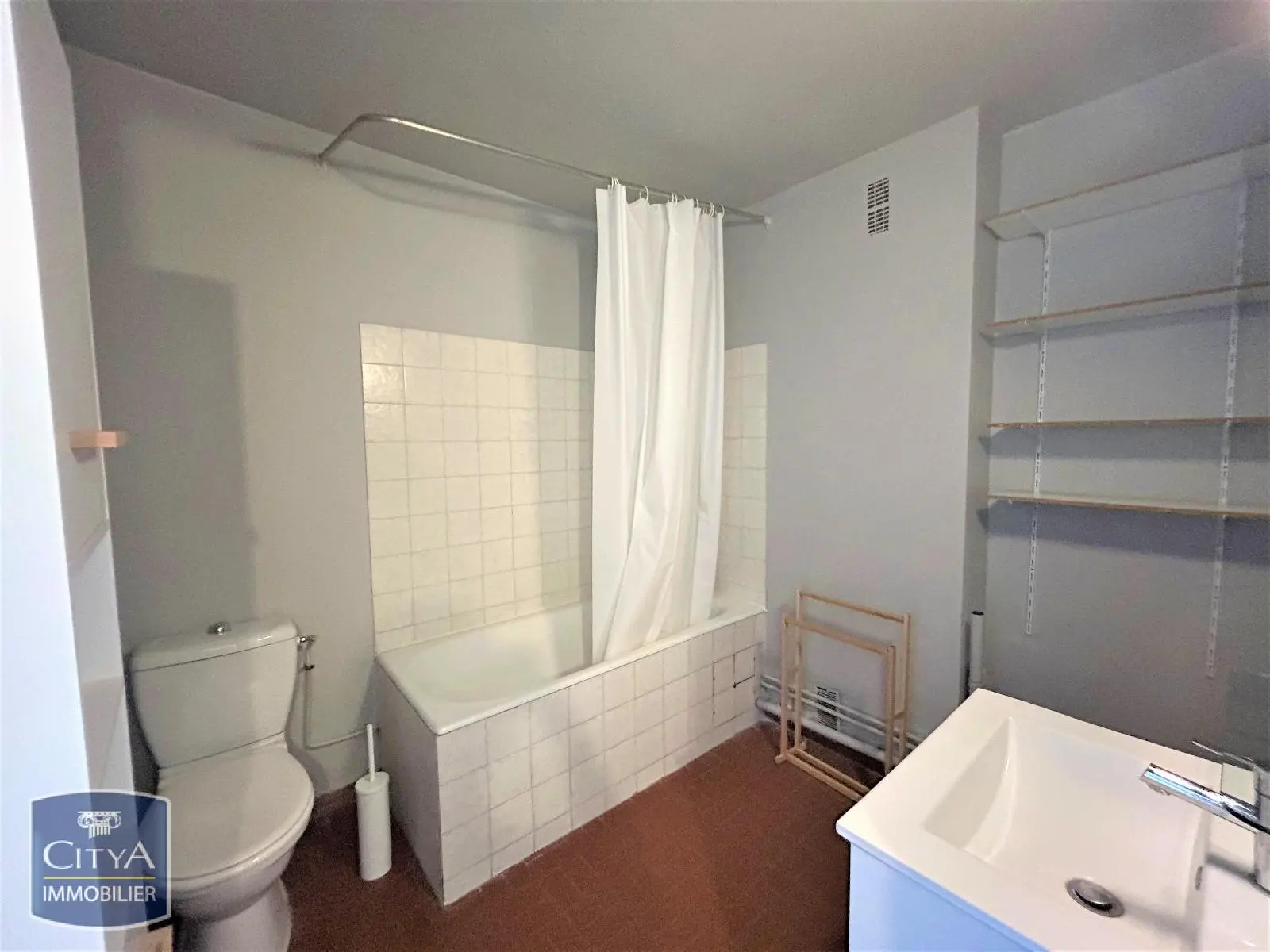 Photo 3 Appartement 1 pièce 32.64m²