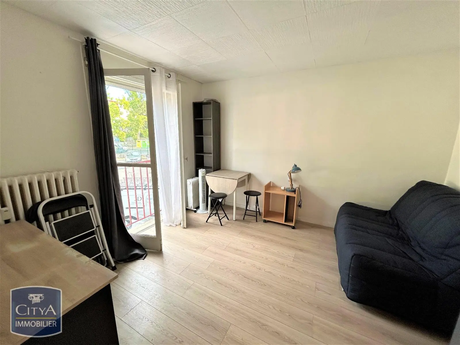 Photo 2 Appartement 1 pièce 17.69m²