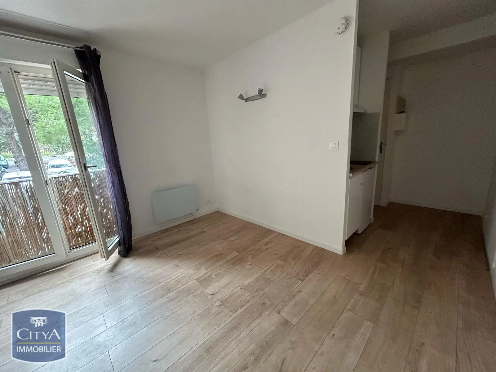 Photo 2 Appartement 1 pièce 19.21m²