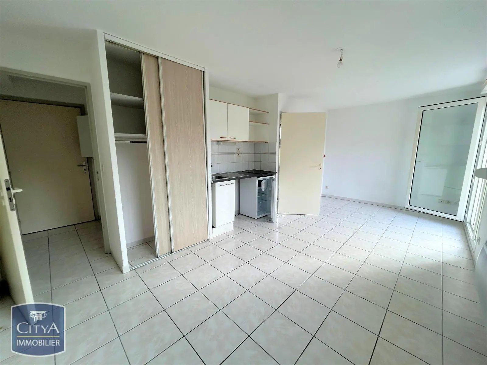 A LOUER 2 PIECES GRABEL