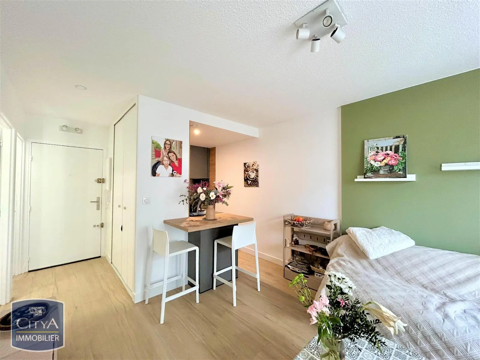 Photo 2 Appartement 1 pièce 30.63m²