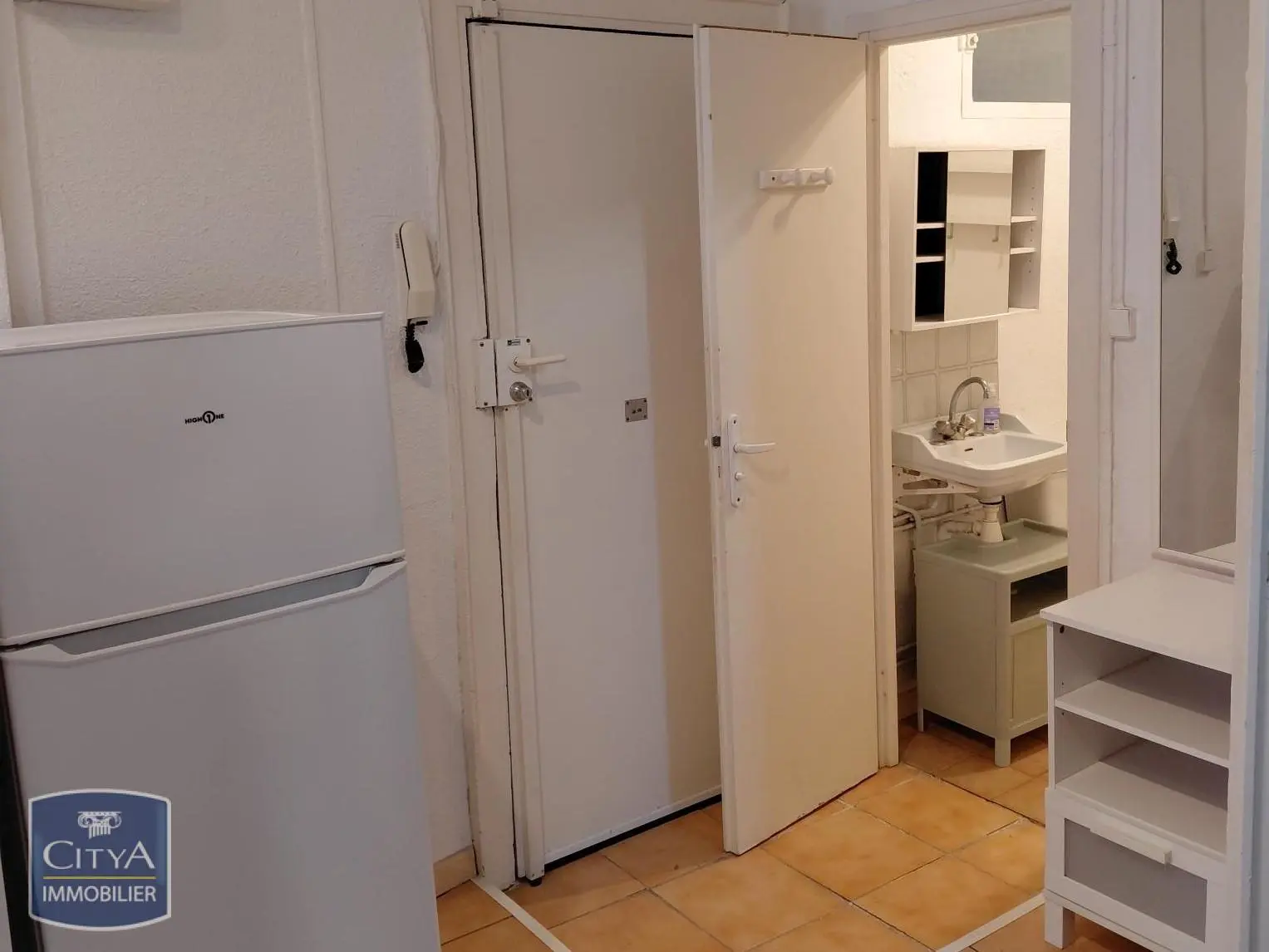 Photo 4 Appartement 1 pièce 27.92m²