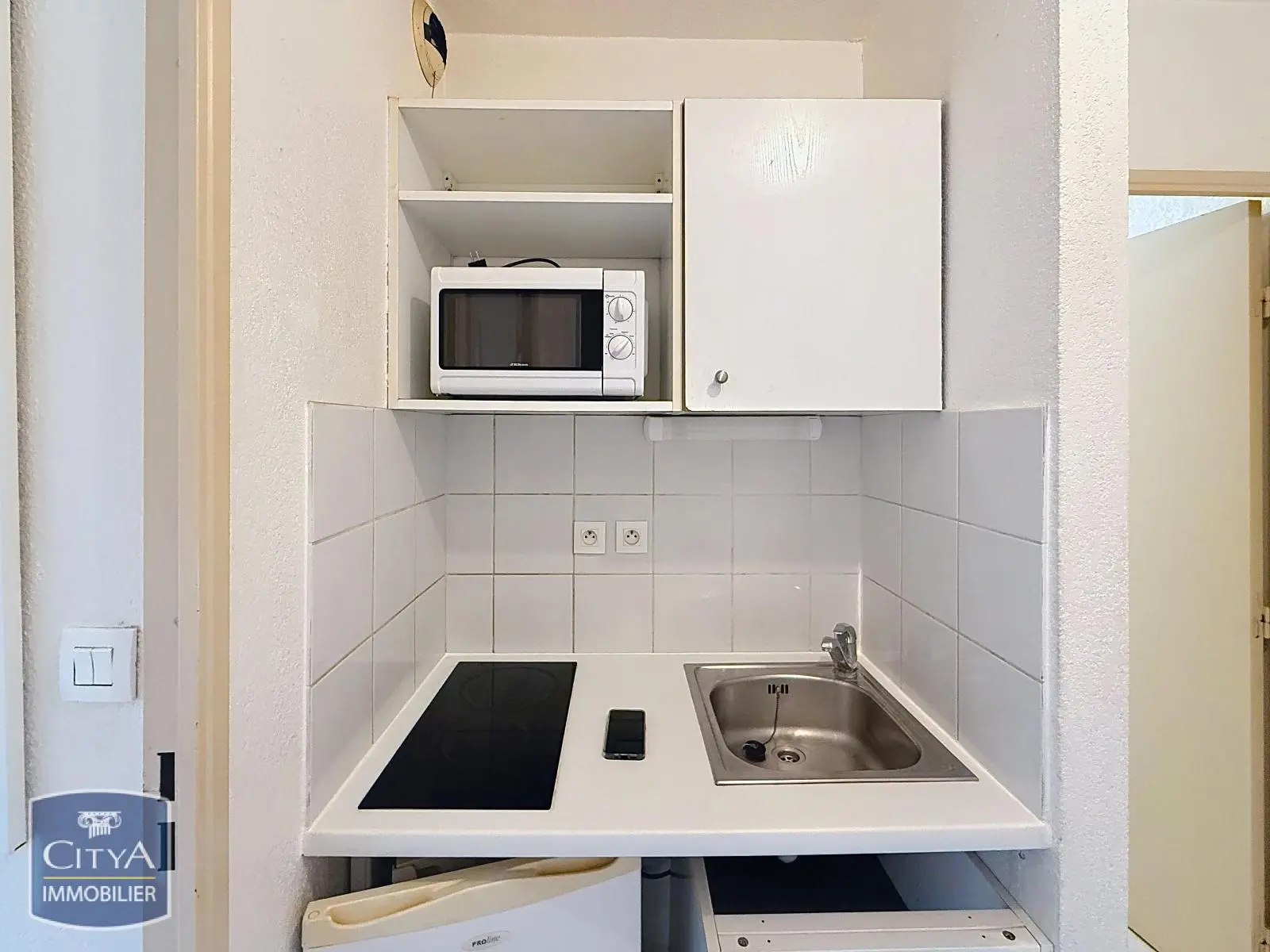 Photo 1 Appartement 1 pièce 20.72m²