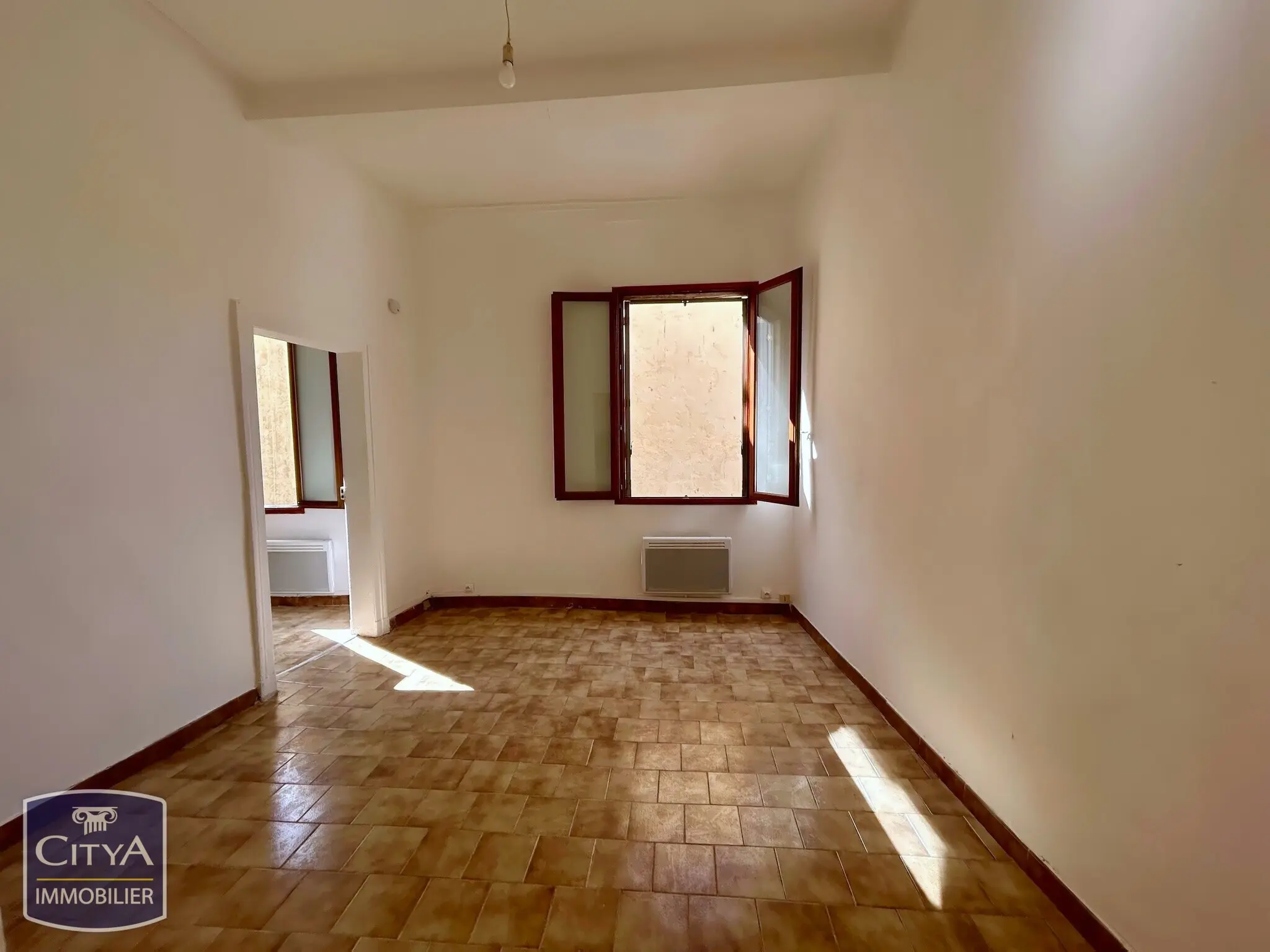 Photo 2 Appartement 1 pièce 28.55m²
