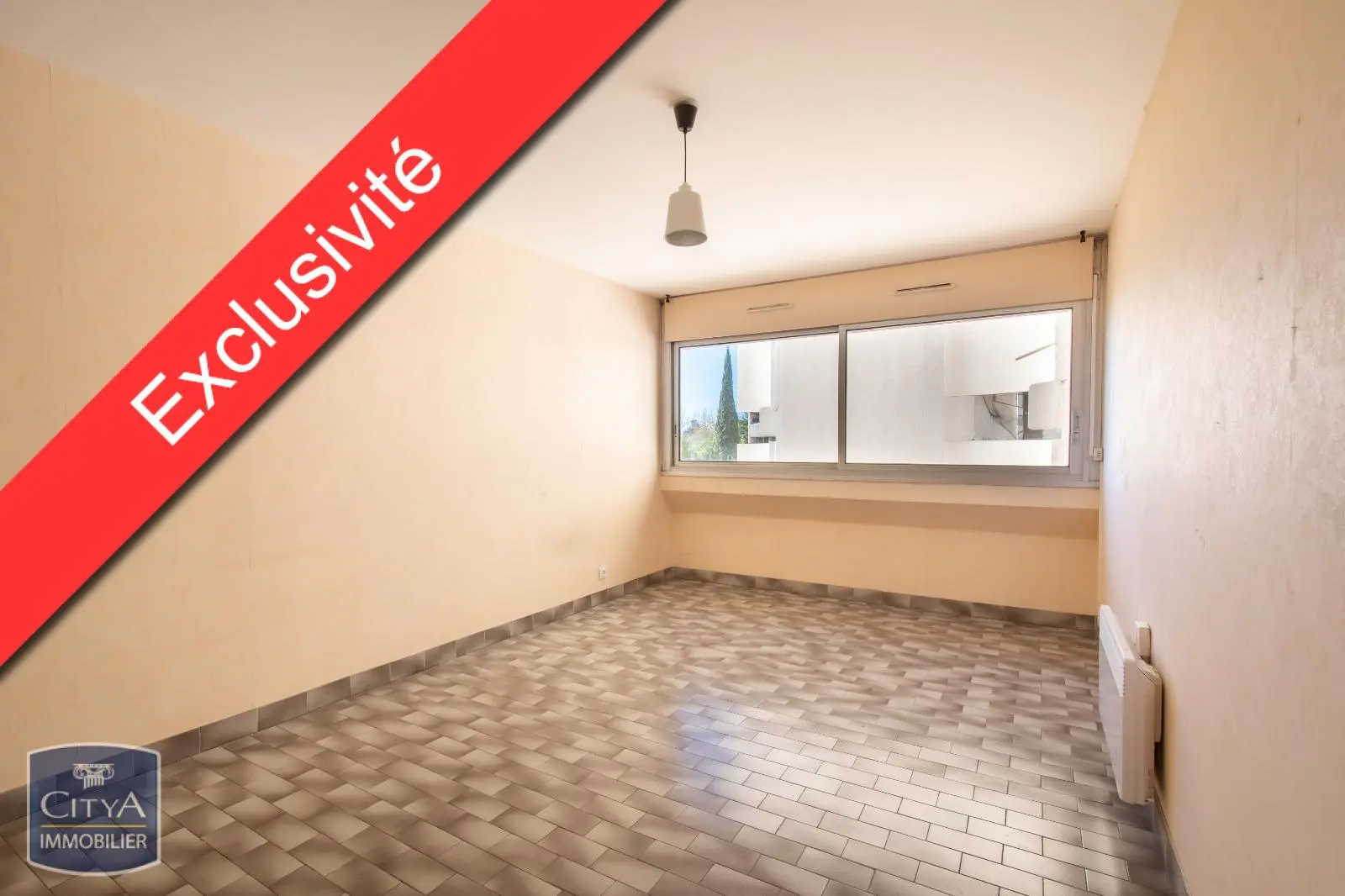 Photo 1 Appartement 1 pièce 23.75m²