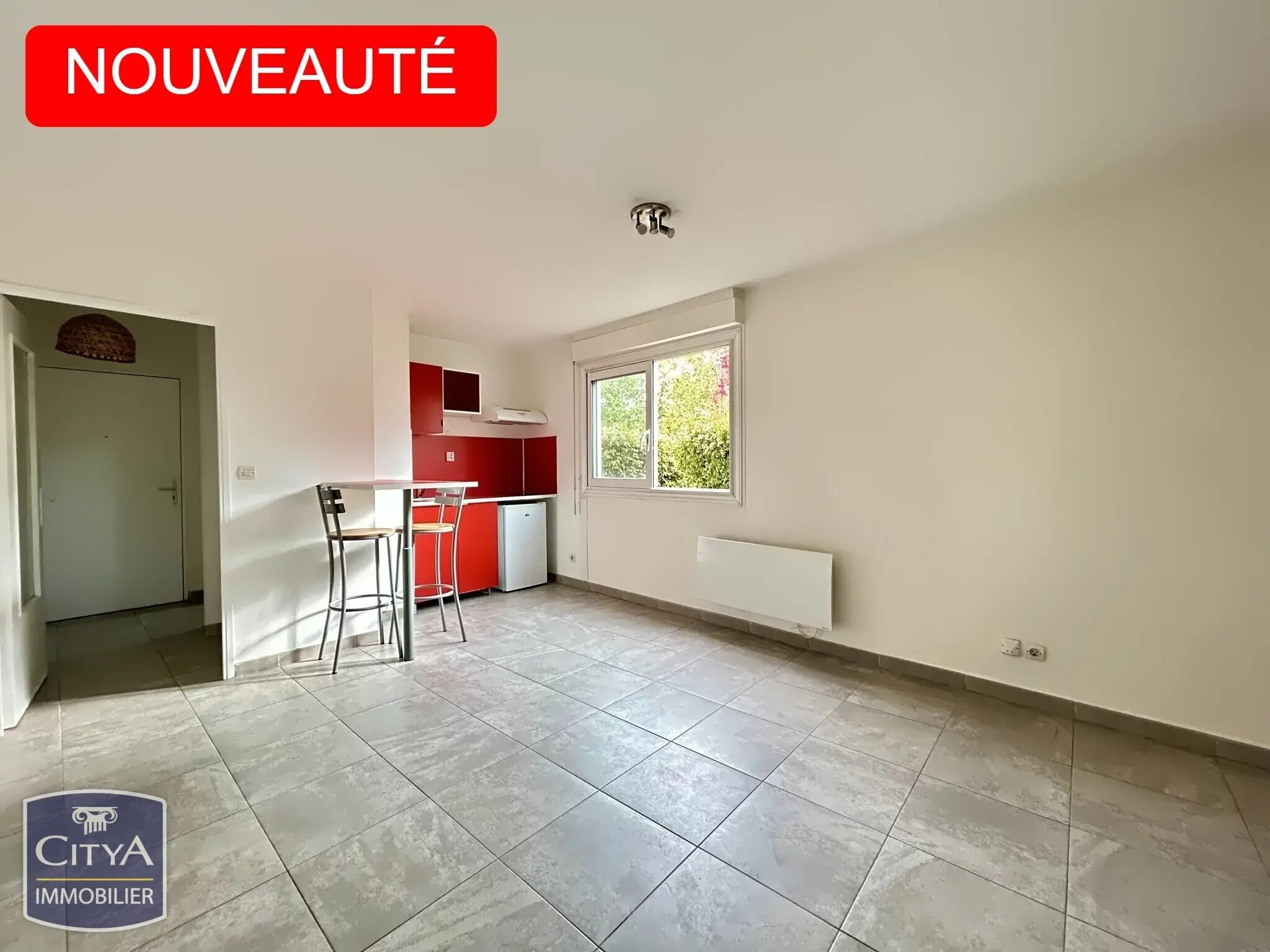 Photo 1 Appartement 1 pièce 26.73m²