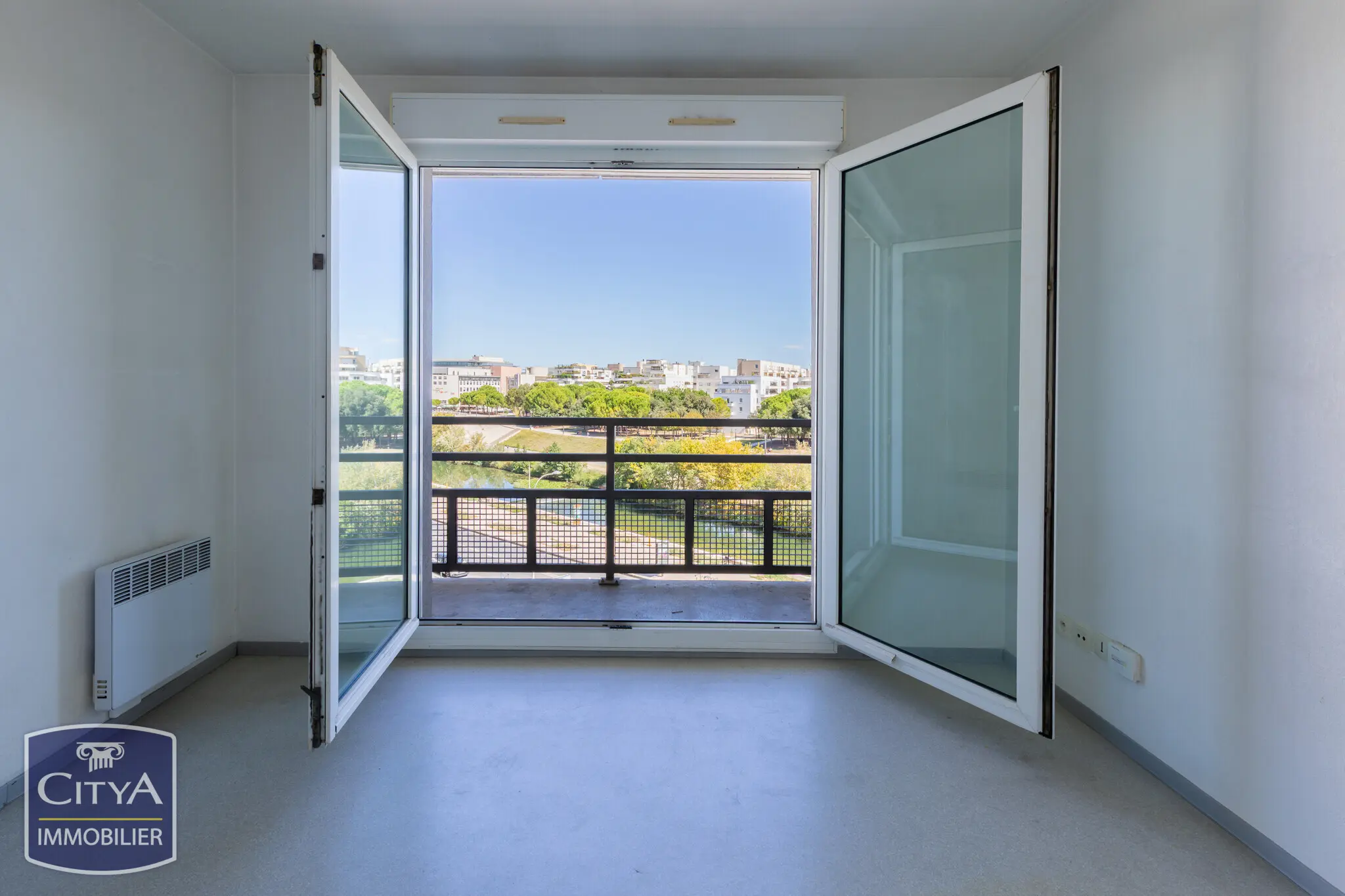 Photo 1 Appartement 1 pièce 18.28m²