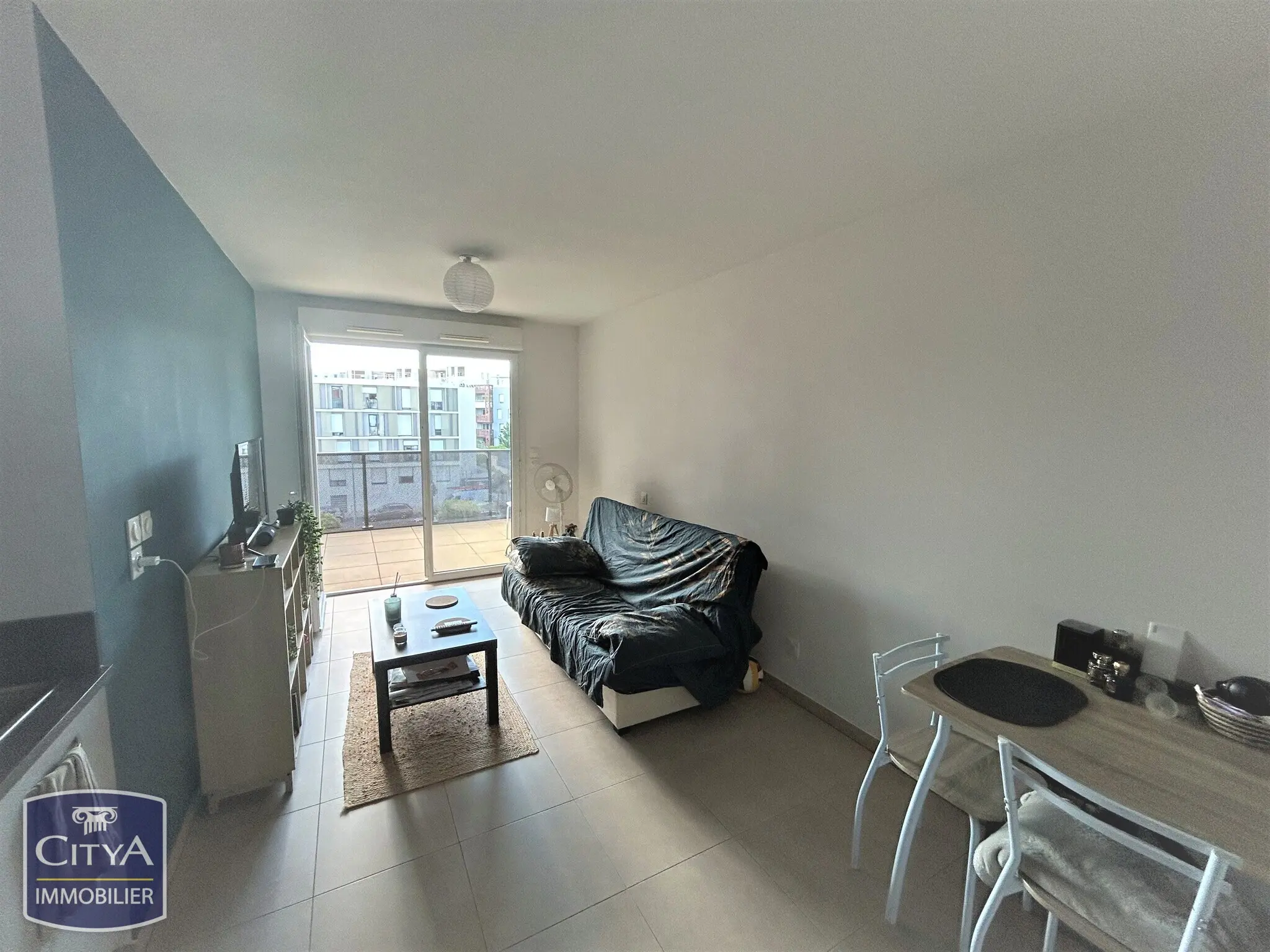 Photo 2 Appartement 1 pièce 24.3m²